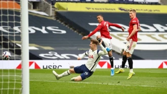 Man United thắng Tottenham 3-1 trên sân khách