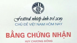 Nữ 9X người Lào Cai giành Huy chương Đồng Festival nhiếp ảnh trẻ 2019