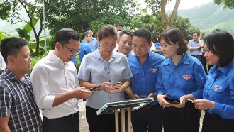 Chia sẻ kinh nghiệm thực hiện công tác chuyển đổi số và cơ chế đặt hàng đối với lĩnh vực thông tin và truyền thông