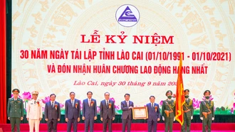 Lào Cai kỷ niệm 30 năm Ngày tái lập tỉnh và đón nhận Huân chương Lao động hạng Nhất