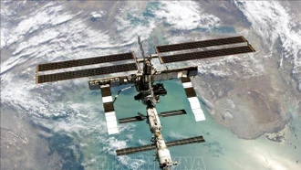 Các nhà du hành vũ trụ Nga trên ISS trở về Trái Đất