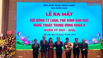 Ra mắt Hội đồng Lý luận, phê bình văn học, nghệ thuật Trung ương khóa V, nhiệm kỳ 2021 - 2026