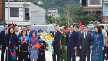 Điểm cầu trung tâm trước giờ khai giảng năm học mới 2026 - 2027