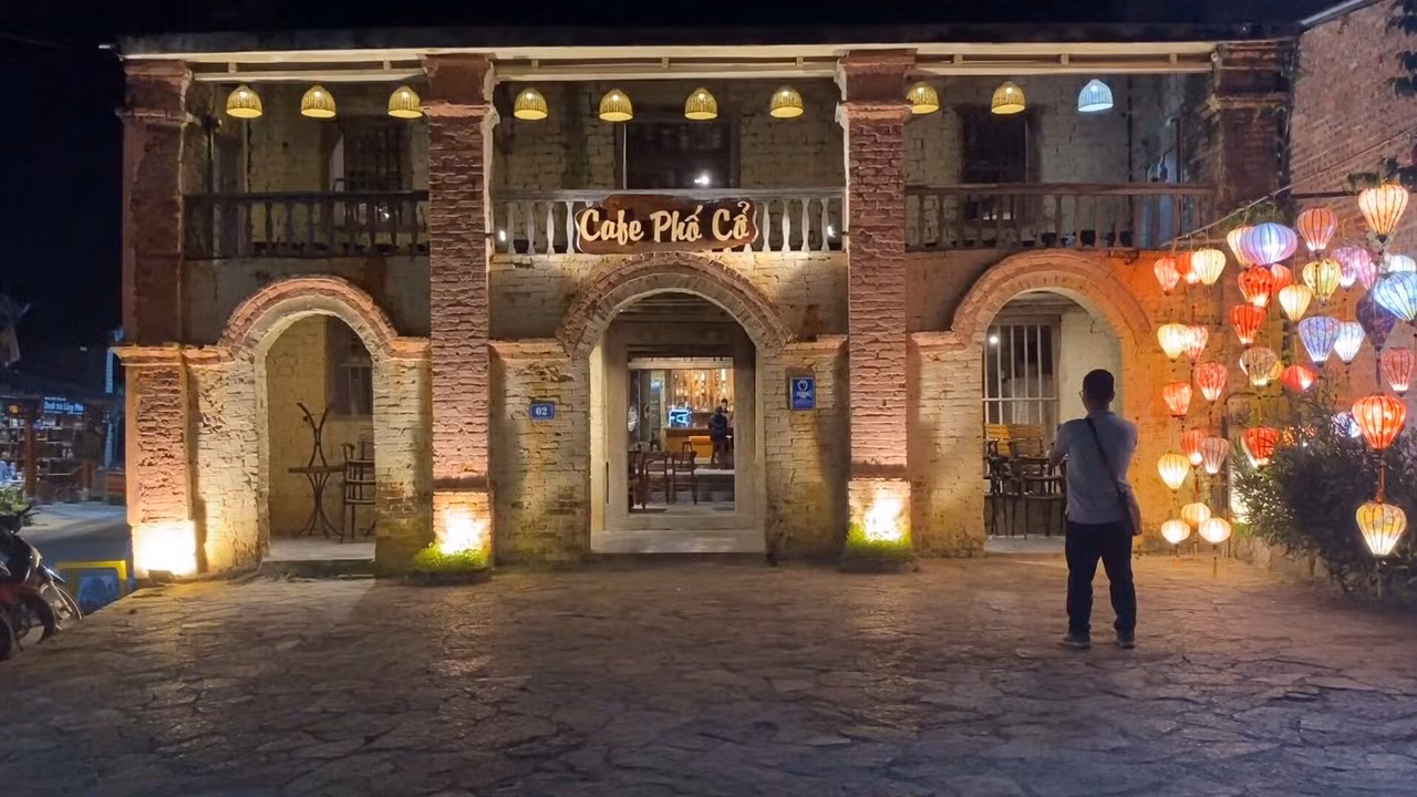 Đêm ở phố cổ Đồng Văn ảnh 6