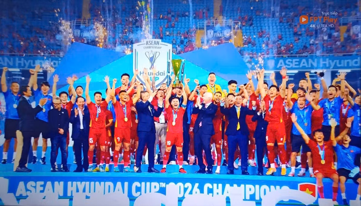viet-nam-vo-dich.jpg