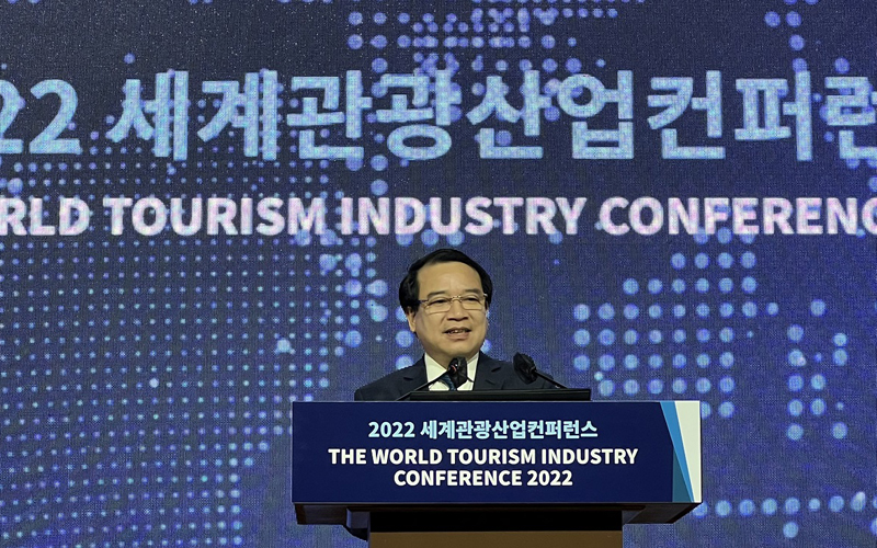 Phó Tổng cục trưởng Tổng cục Du lịch Việt Nam Hà Văn Siêu phát biểu tại sự kiện. (Ảnh: TCDL) Ngành Du lịch thế giới chung tay vượt qua khủng hoảng, hướng tới phát triển bền vững -0