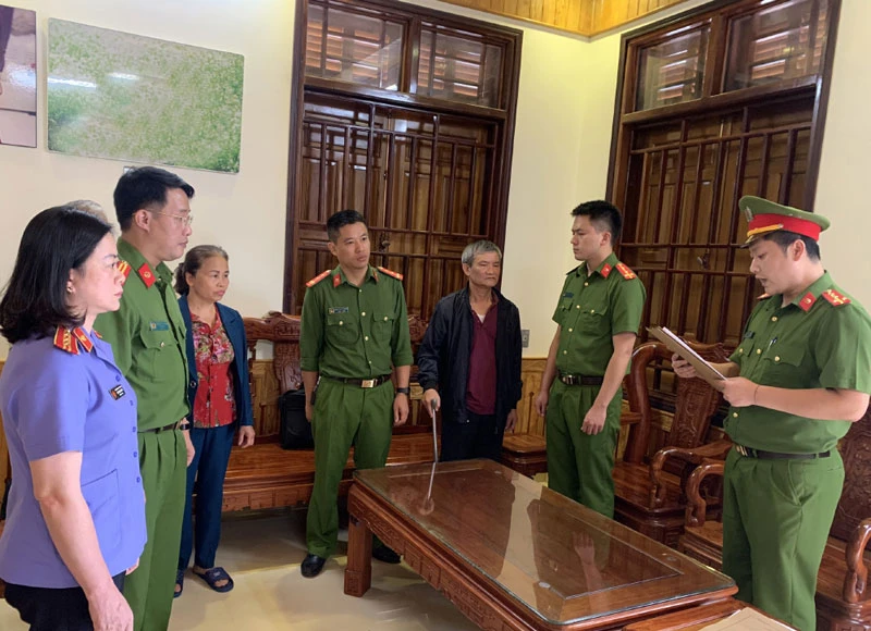 Khởi tố, bắt tạm giam nguyên Chủ tịch Công ty cổ phần dâu tằm tơ Mộc Châu ảnh 1 Khởi tố, bắt tạm giam nguyên Chủ tịch Công ty cổ phần dâu tằm tơ Mộc Châu ảnh 1