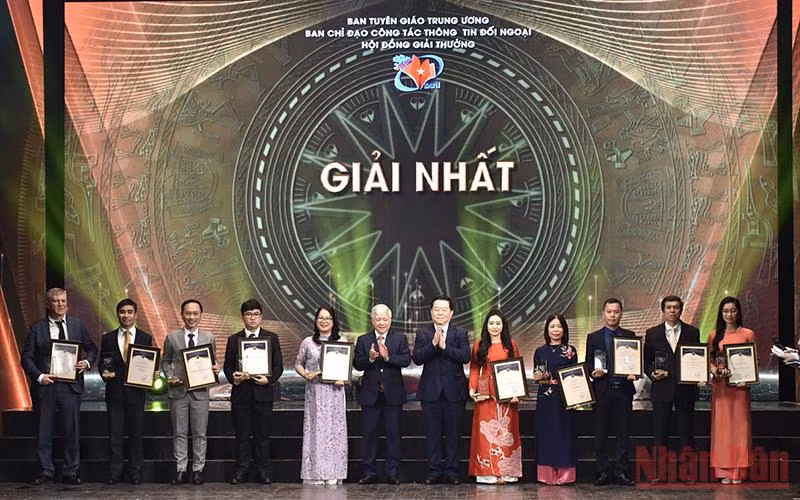 Lễ trao Giải thưởng toàn quốc về thông tin đối ngoại lần thứ VII -0