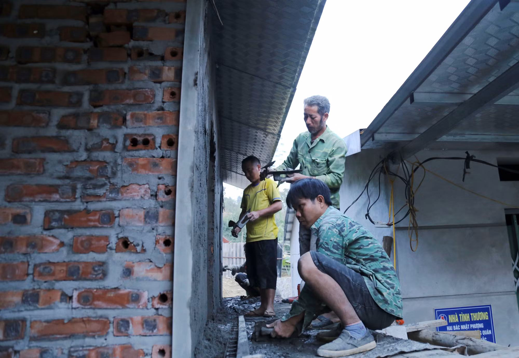 [Ảnh] Mường Khương: Đẩy nhanh tiến độ xóa nhà tạm 