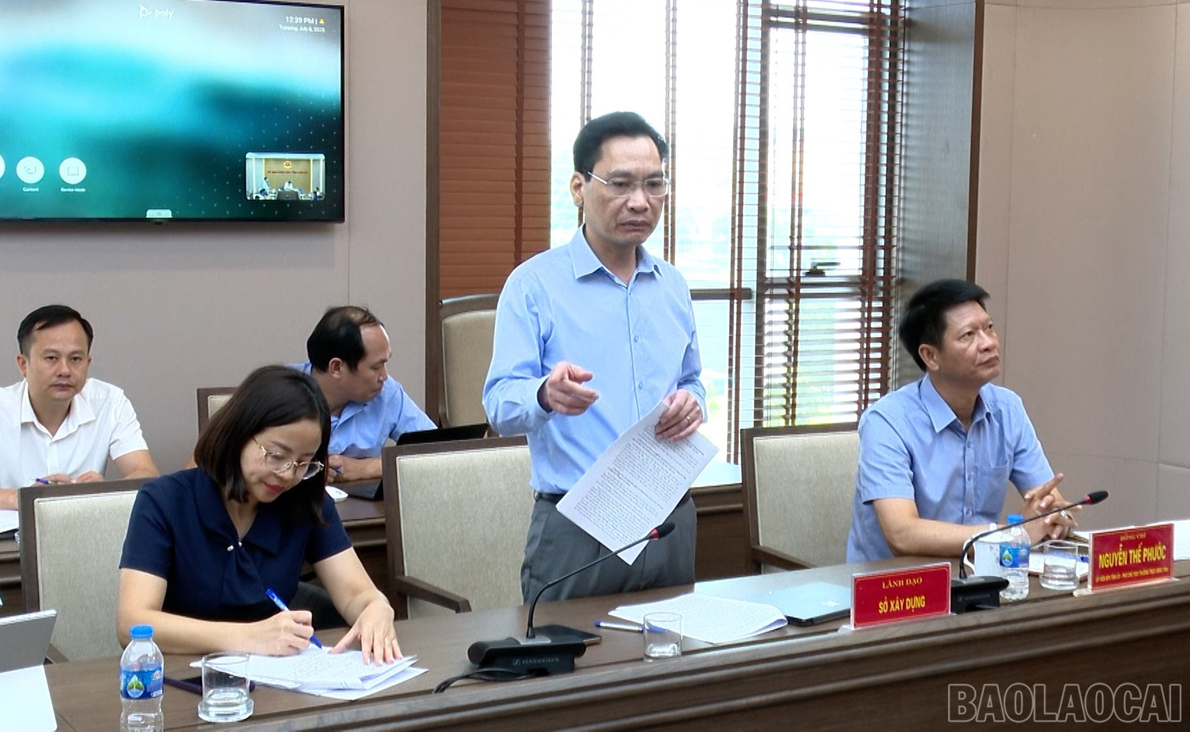 Lãnh đạo Sở Xây dựng báo cáo về tiến độ giải phóng mặt bằng. baolaocai-br_lanh-dao-so-xay-dung.jpg