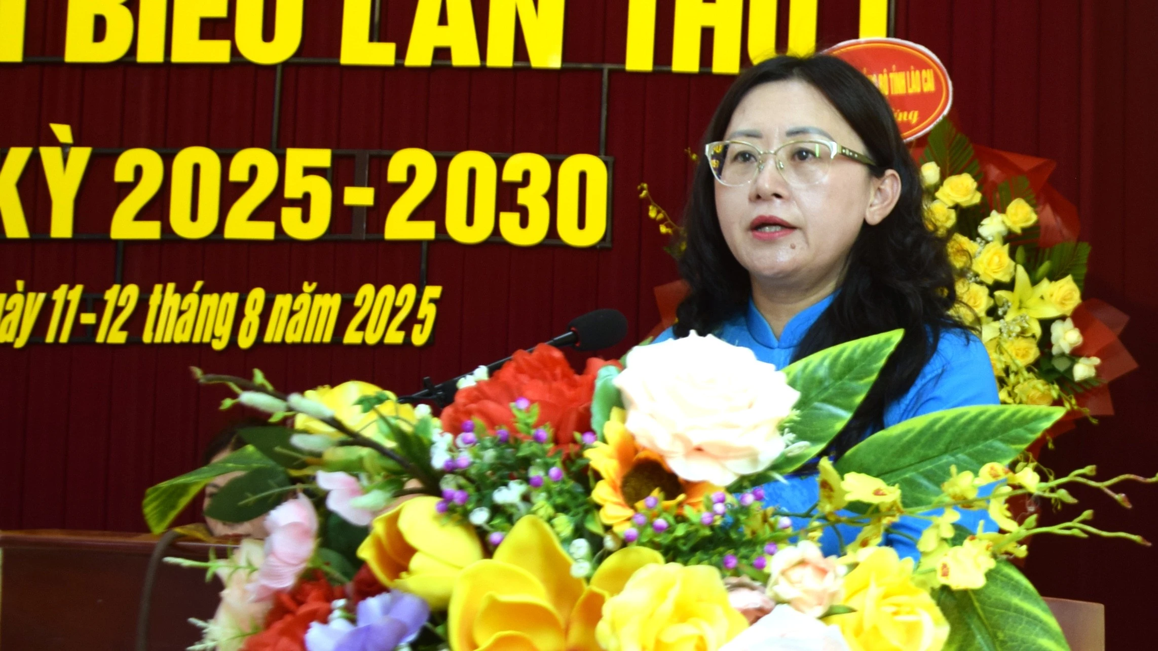 Đồng chí Giàng Thị Dung - Phó Bí thư Tỉnh ủy, Chủ tịch Ủy ban Mặt trận Tổ quốc Việt Nam tỉnh phát biểu chỉ đạo Đại hội.