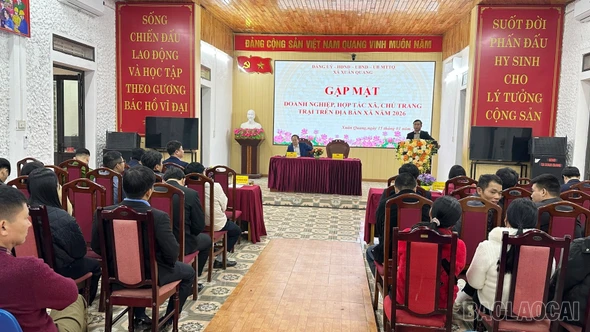 Đối thoại nhằm tháo gỡ khó khăn trong sản xuất, kinh doanh cho doanh nghiệp, HTX, chủ trang trại