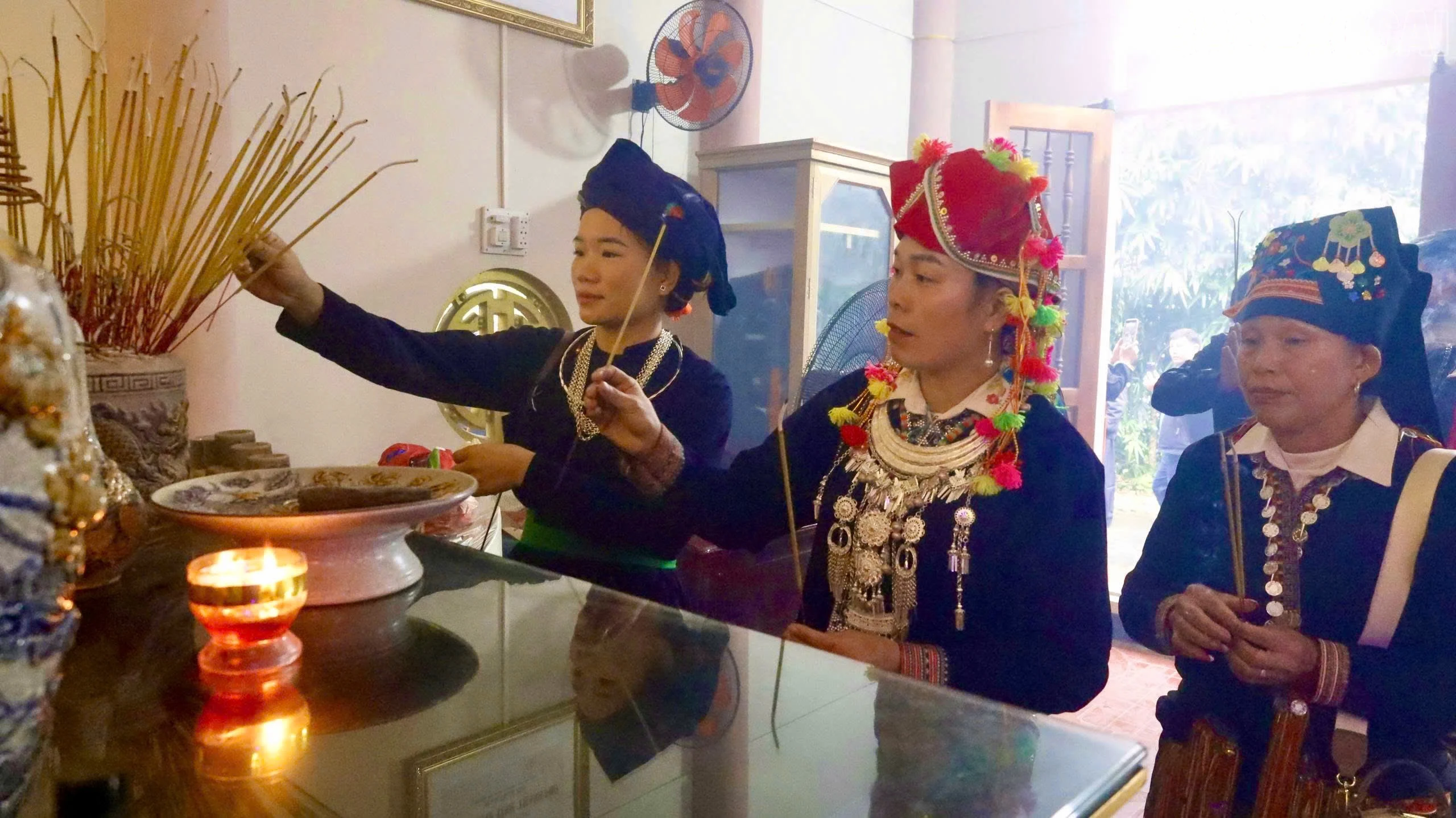 baolaocai-tr_z7440328456327-a8acd947422f58adfbe867d76d92ec1e.jpg