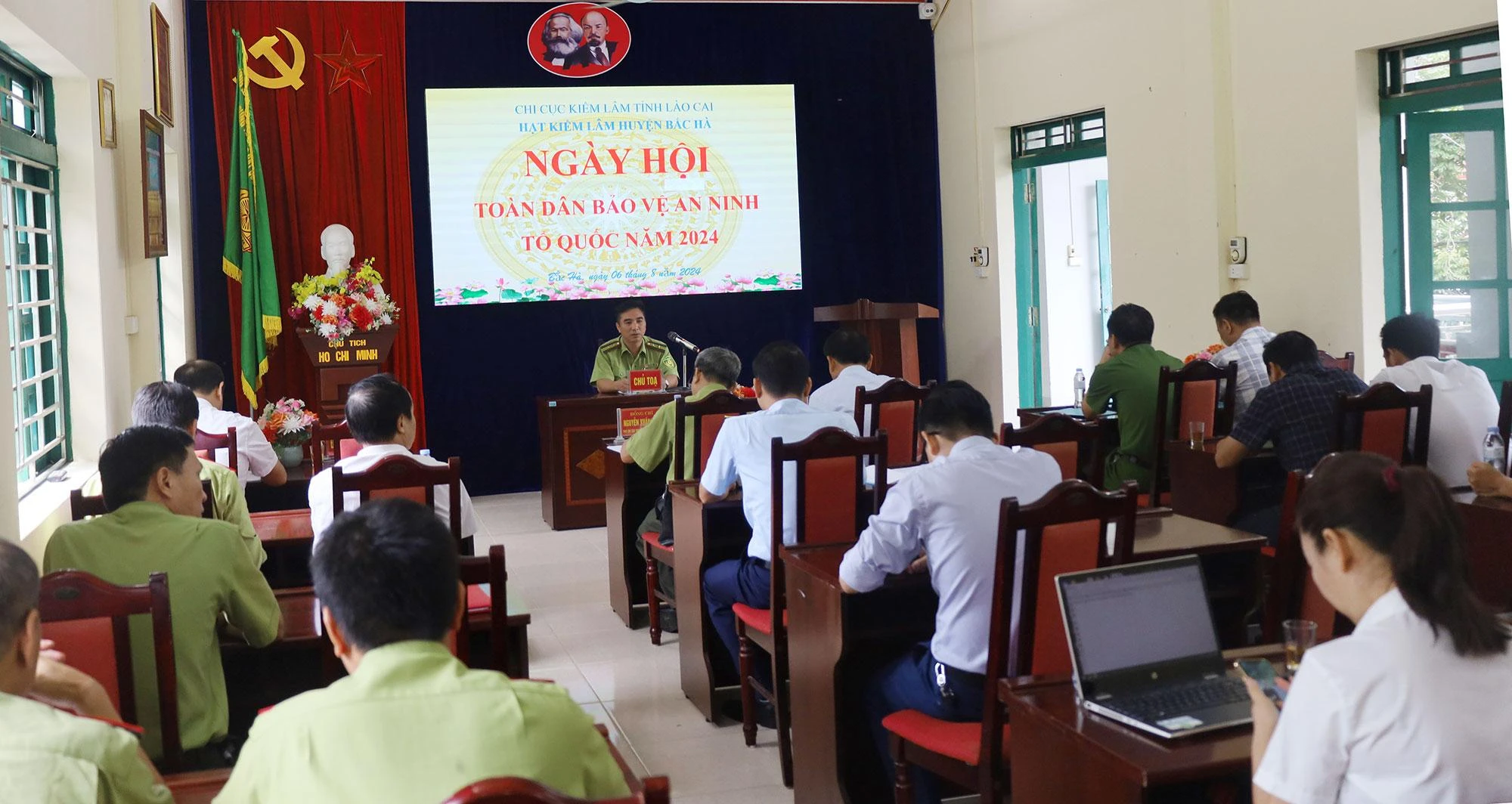 Quang cảnh "Ngày hội toàn dân bảo vệ an ninh Tổ quốc năm 2024” tại Hạt Kiểm lâm Bắc Hà.