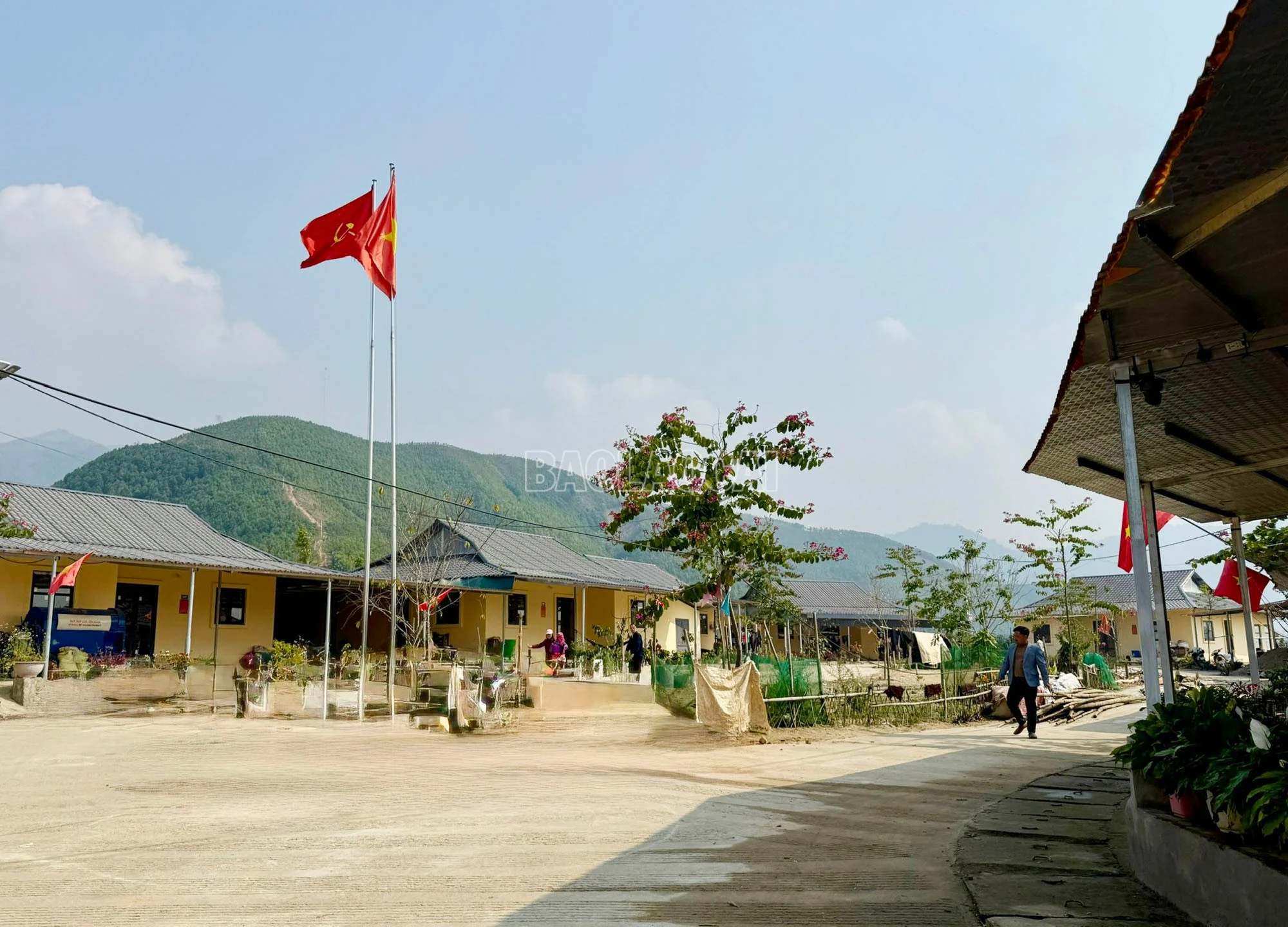 Khu tái định cư thôn Nậm Tông phấn khởi hướng tới Đại hội đại biểu toàn quốc lần thứ XIV của Đảng.