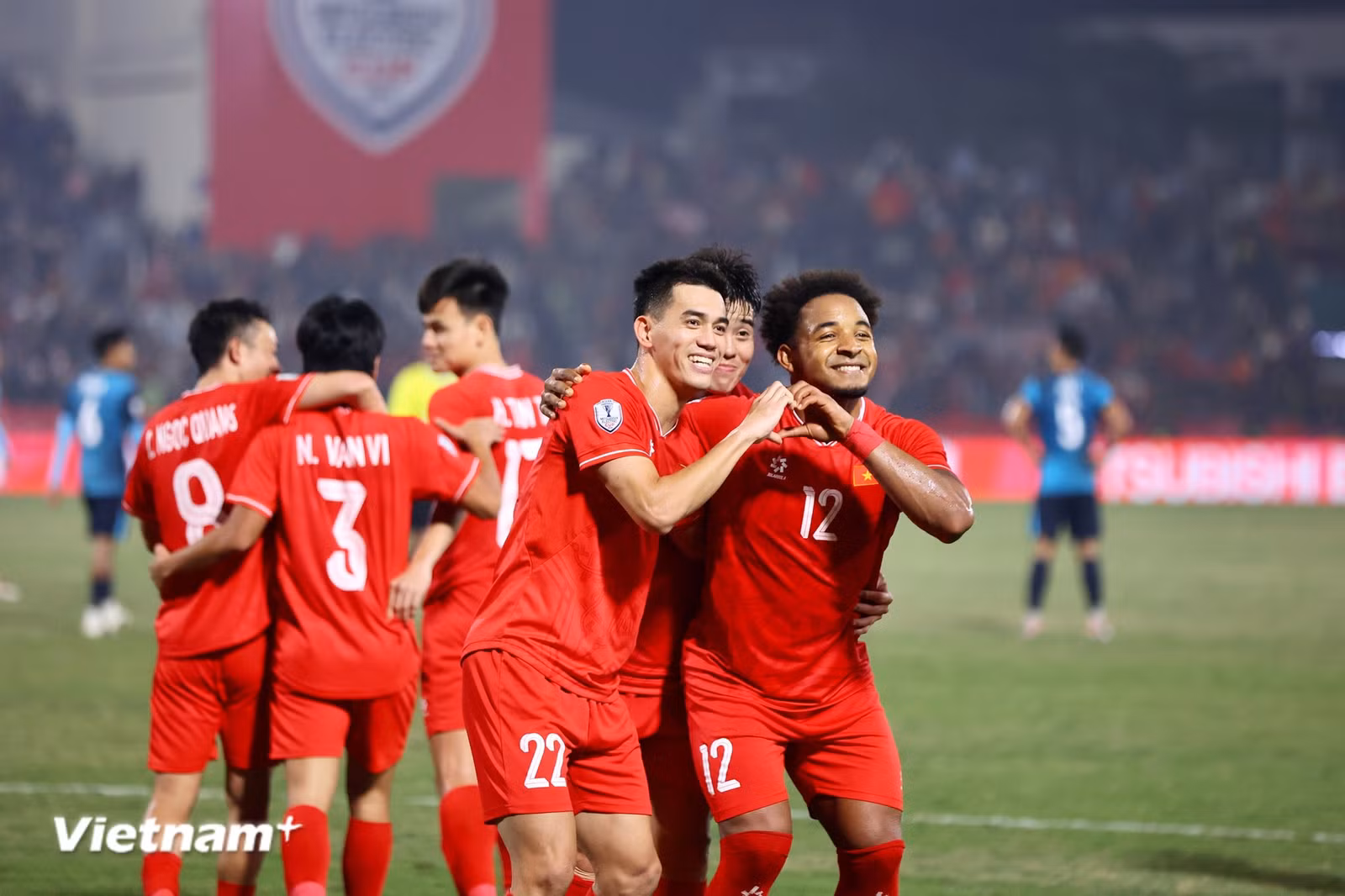 Thành công của Xuân Son mở ra cơ hội cho những cầu thủ nhập tịch được thi đấu cho Đội tuyển Việt Nam.