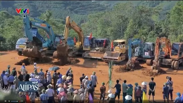 Lễ khởi công dự án tái định cư thôn Làng Nủ.