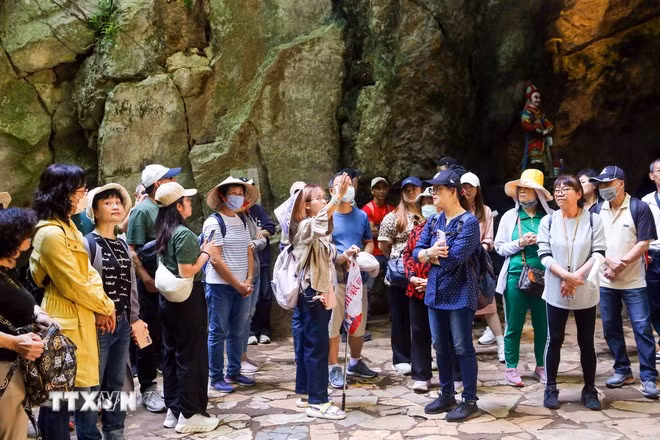 Cơ hội việc làm cho hướng dẫn viên du lịch vẫn rất lớn do nhu cầu cao.