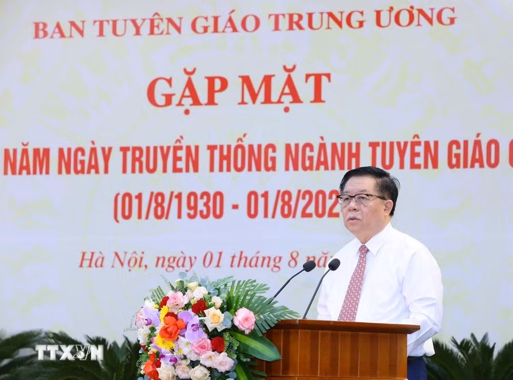 Ông Nguyễn Trọng Nghĩa, Ủy viên Bộ Chính trị, Bí thư Trung ương Đảng, Trưởng Ban Tuyên giáo Trung ương phát biểu.