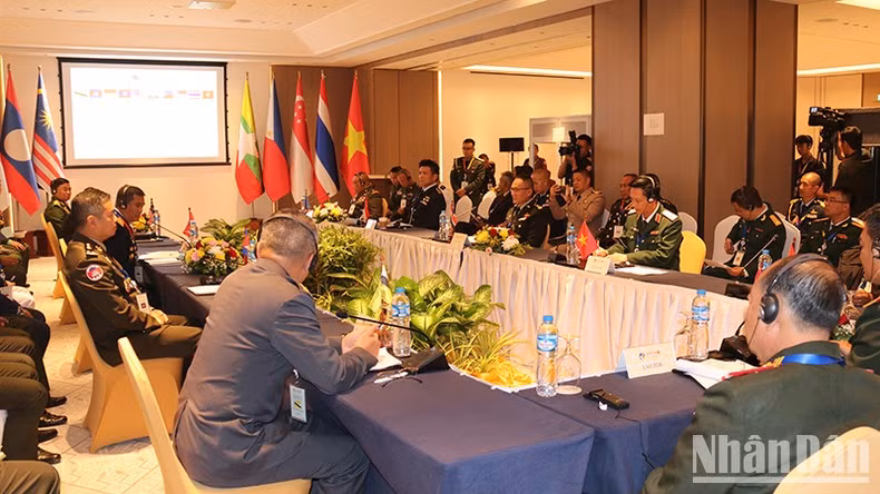 Hội nghị Cục trưởng Tác chiến ASEAN lần thứ 14 (AMOM 14).