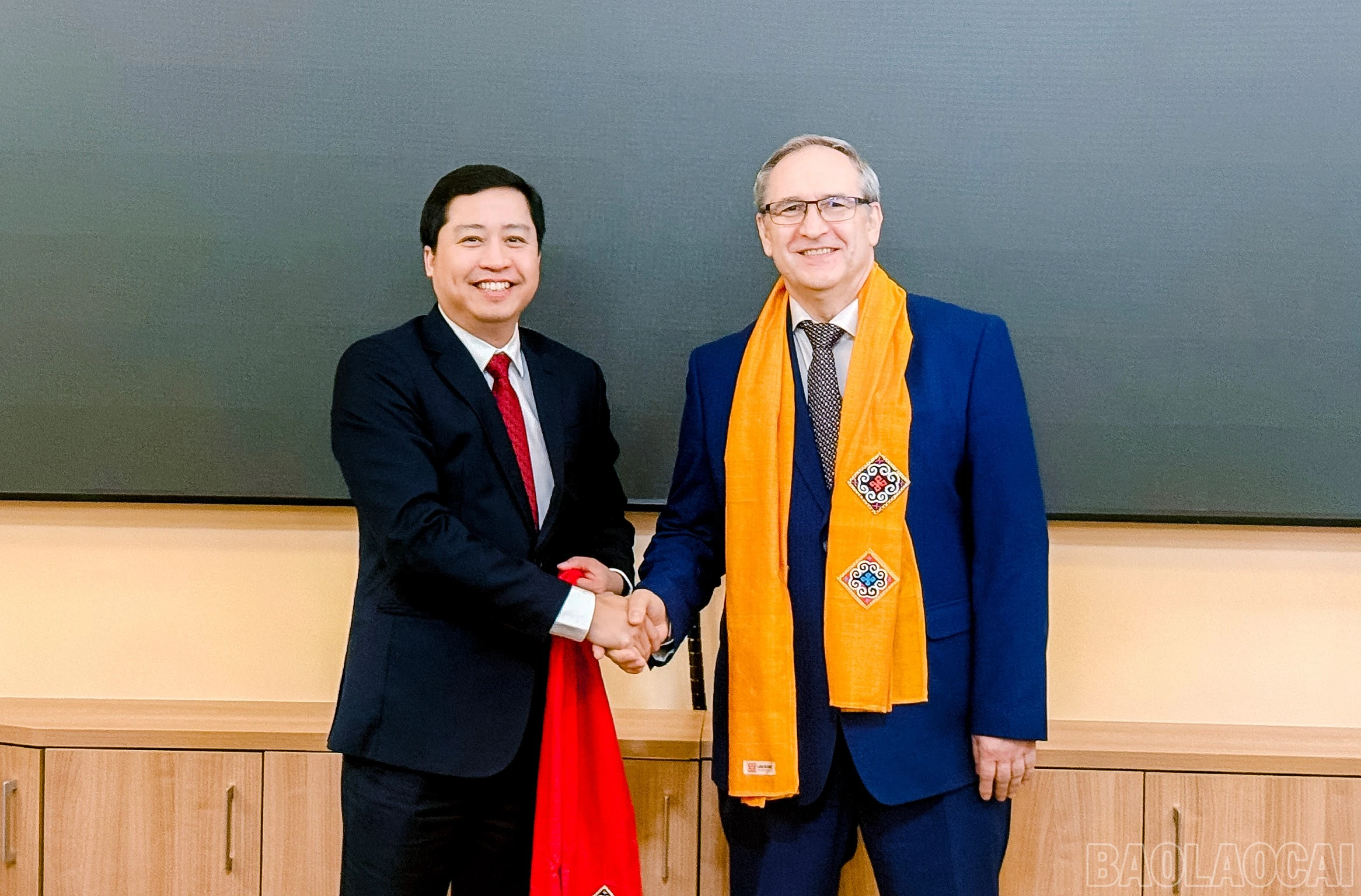 baolaocai-br_z7759084912440-fa6b9475d39da0e9f6103da4d5a78719.jpg