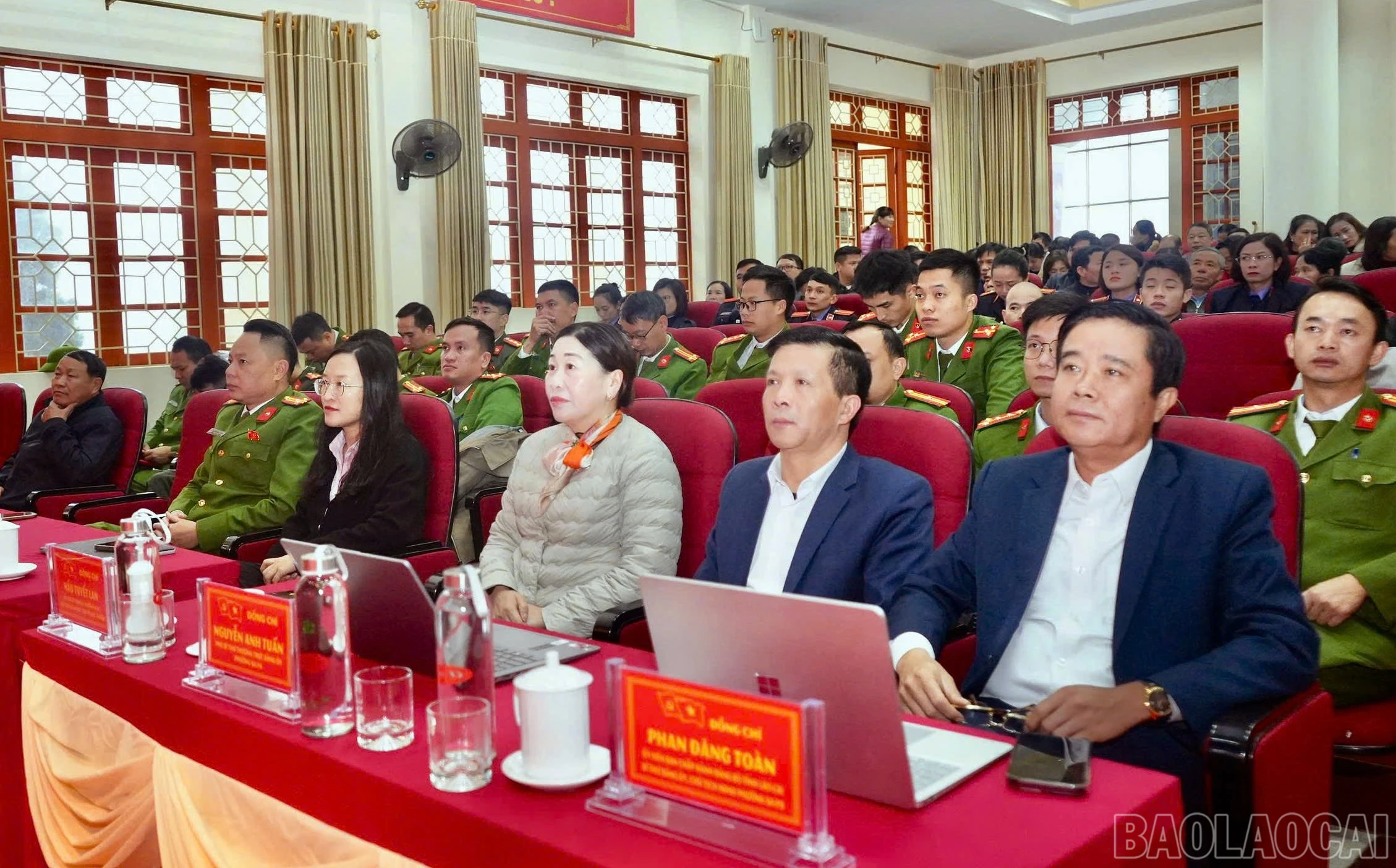 baolaocai-br_gen-h-z7219154282168-a1cb2a7597b93a3b549f917593d25f3e.jpg