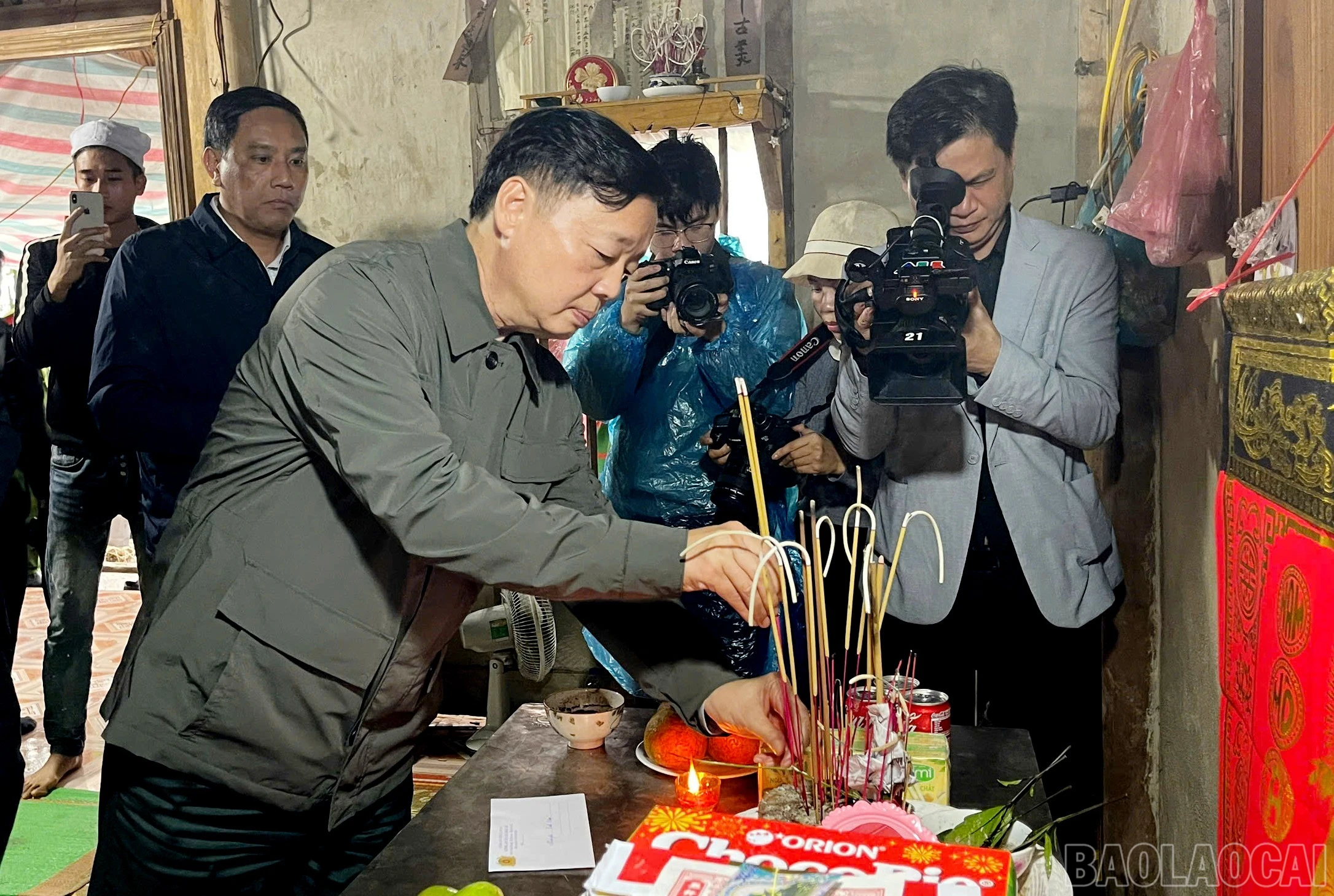 baolaocai-br_z7556775363151-74018aa93a5d706cabc20ec0917248e2.jpg