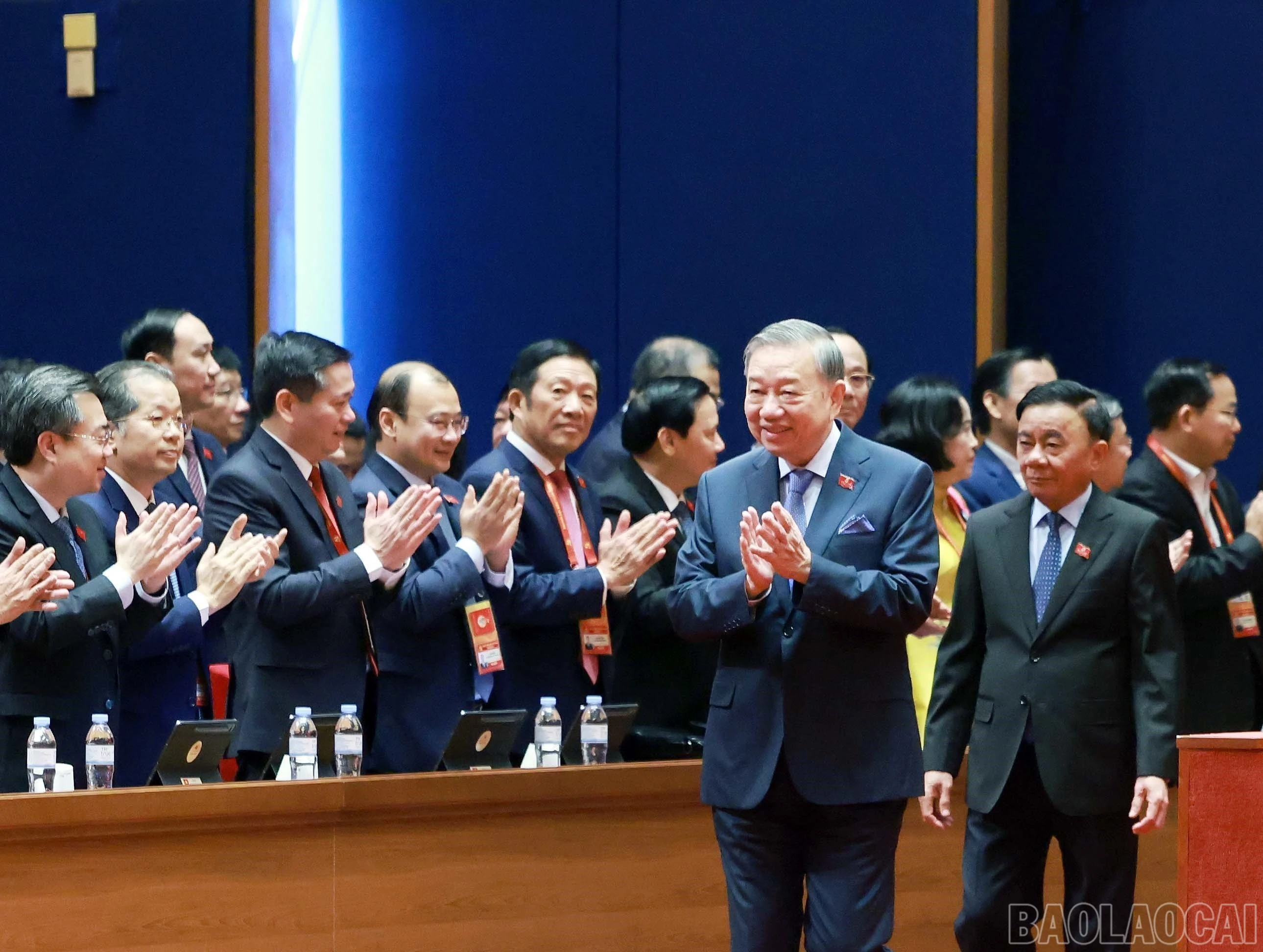 baolaocai-br_banh0121090.jpg