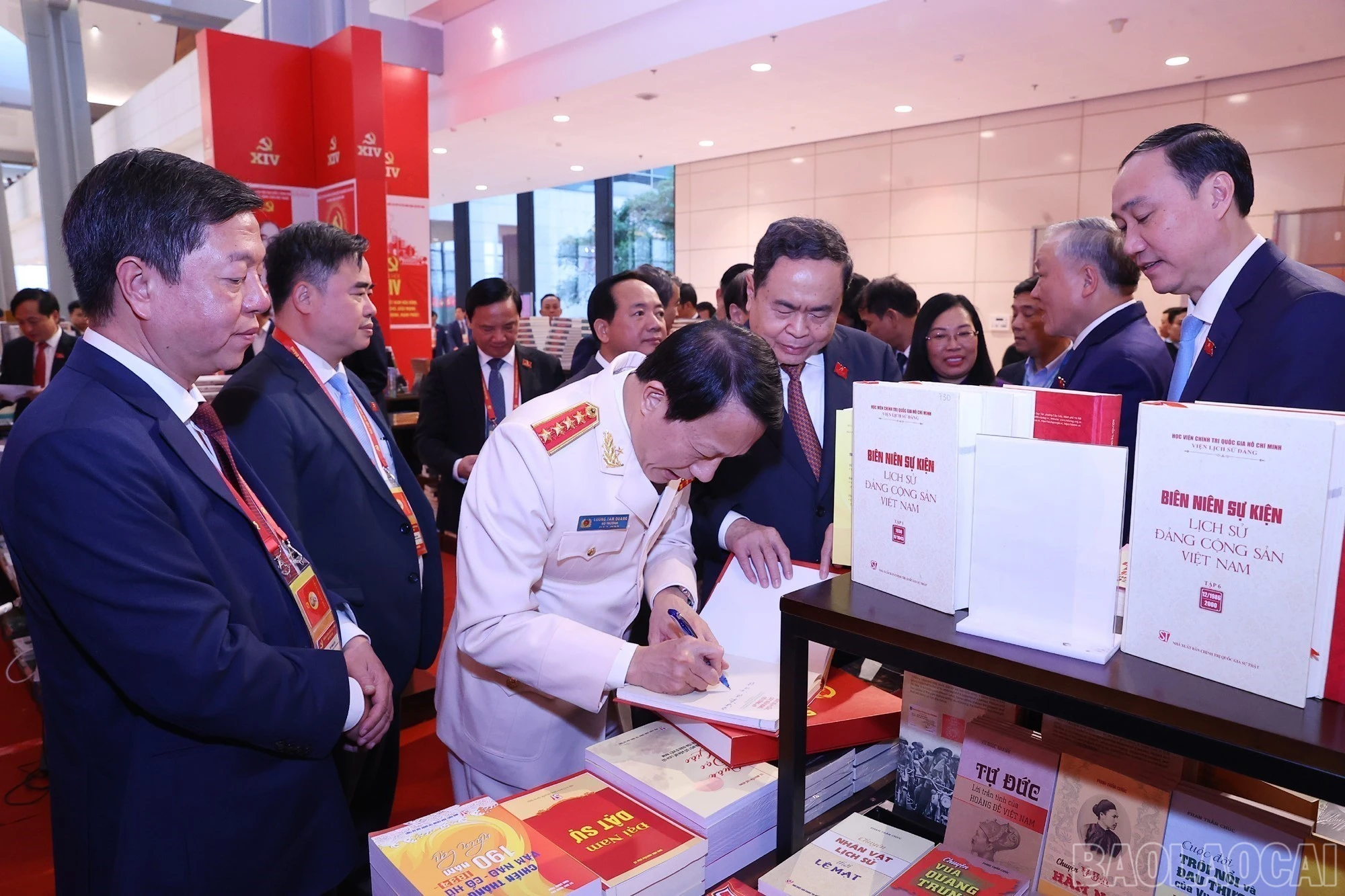 baolaocai-br_banh0121587.jpg