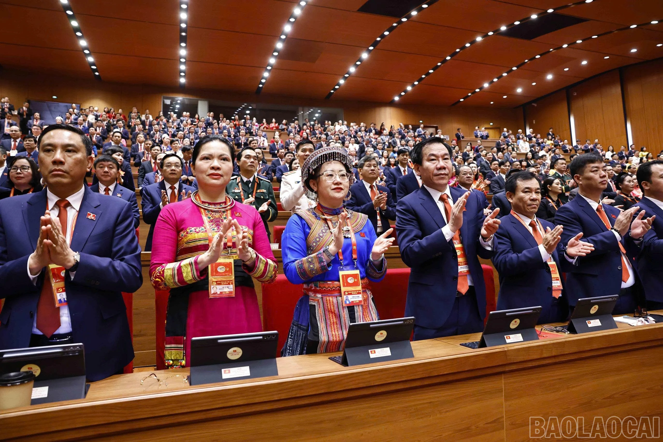 baolaocai-br_z7448498313775-25851aa5de7edf2d182bc9e8479d5e58.jpg