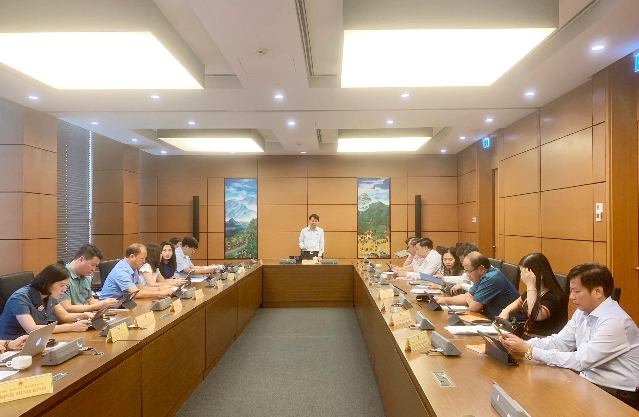 anh 6 nga 10.6.jpg