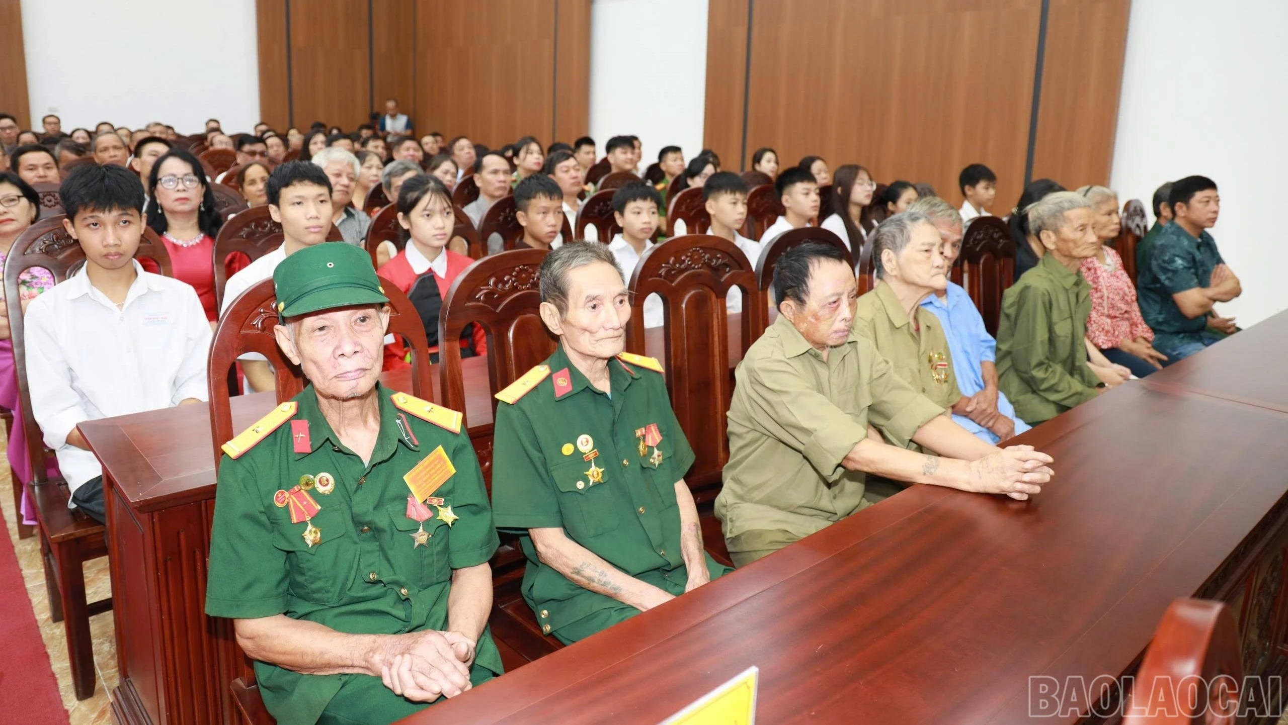 baolaocai-br_1784865906600-4741001574122065484-4741001574122065484-3425ffd9b105c77abec82cc8f35531ff-270.jpg