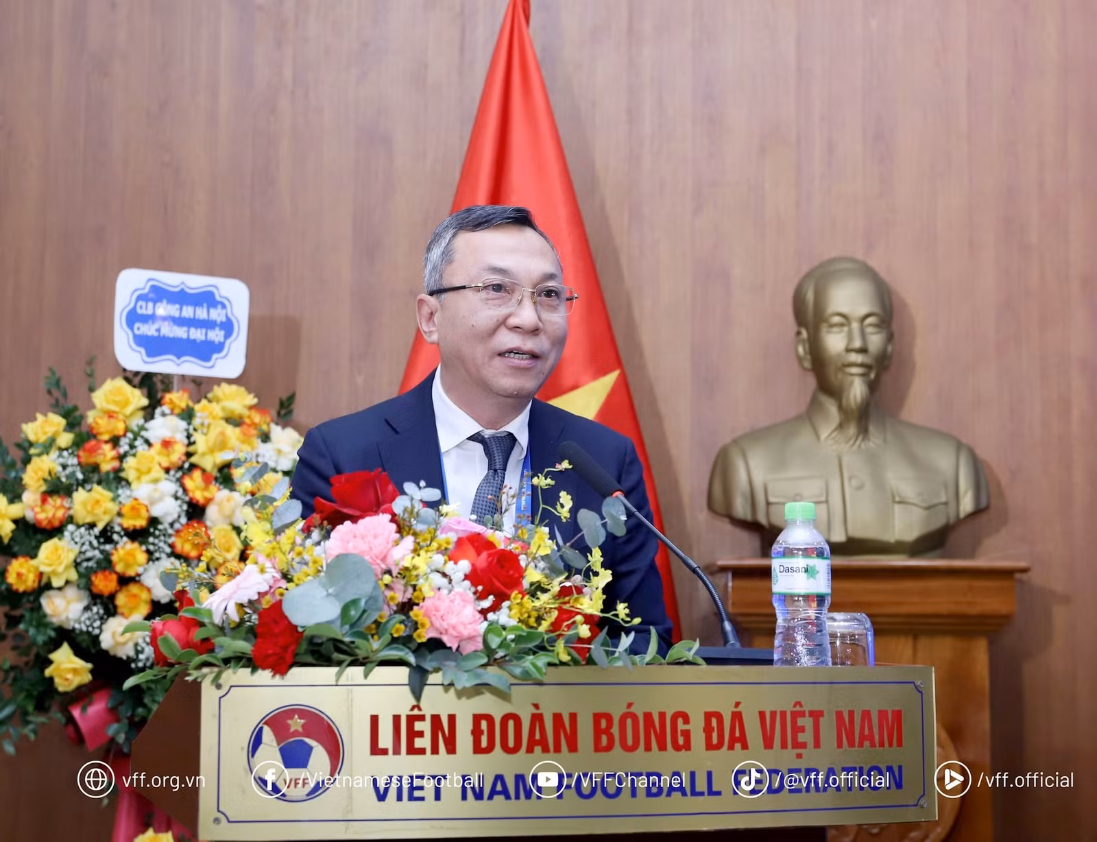 Chủ tịch VFF Trần Quốc Tuấn phát biểu tại Đại hội. Ảnh VFF
