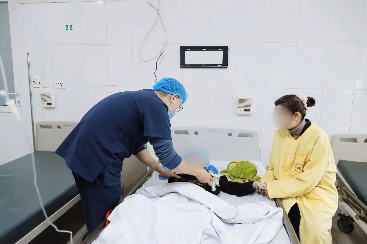 Bệnh nhân cúm phải nhập viện điều trị.