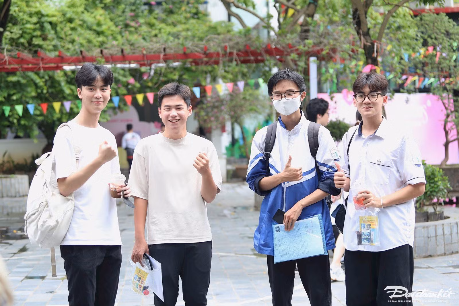 Dự kiến sau 17h ngày 19/8, các trường đại học sẽ gửi giấy báo trúng tuyển đại học cho thí sinh trúng tuyển đợt 1.