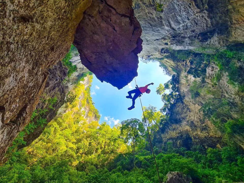 Du lịch mạo hiểm đang trở thành loại hình du lịch ngày càng thu hút nhiều du khách thử sức.