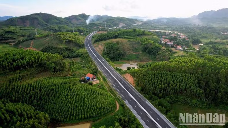 Một đoạn tuyến cao tốc Bắc Giang - Lạng Sơn.