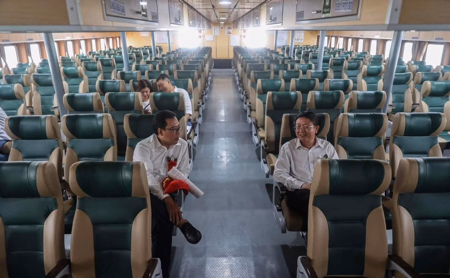 Tàu Thăng Long có sức chứa hơn 1.000 hành khách.