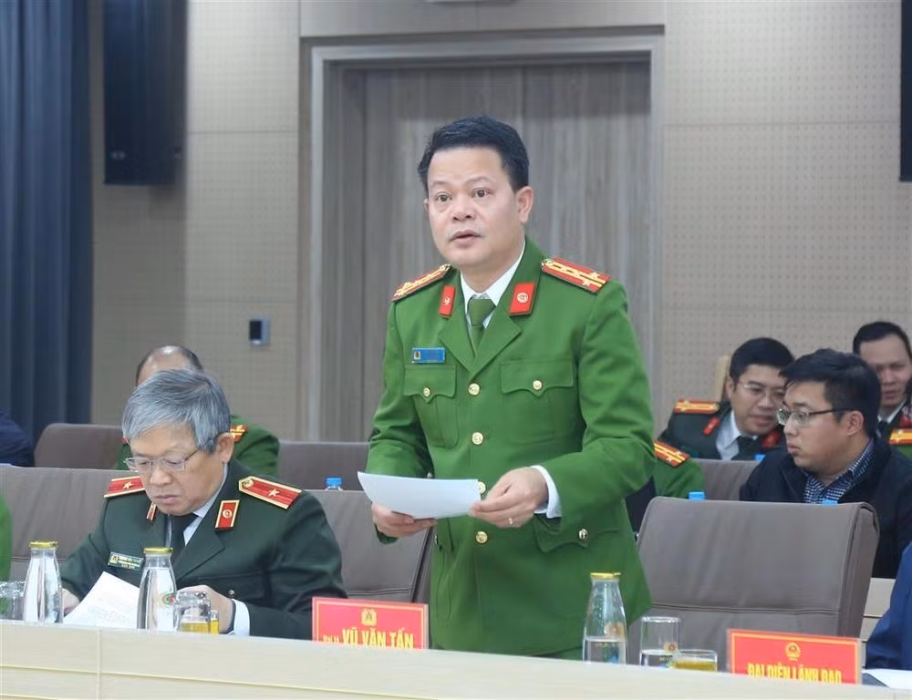 Đại tá Vũ Văn Tấn - Cục trưởng Cục Cảnh sát Quản lý hành chính về trật tự xã hội (Bộ Công an).