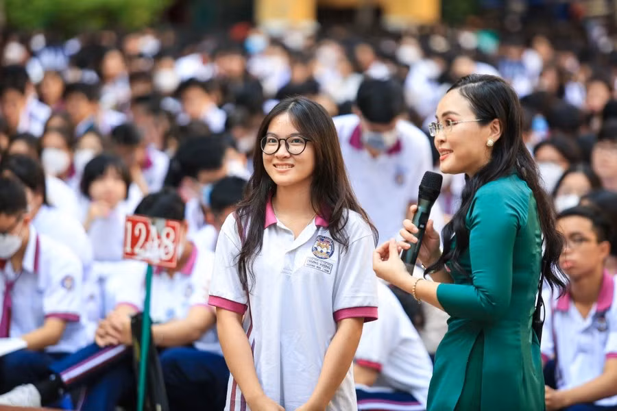 Học sinh lớp 12 năm học 2024 - 2025 là lứa thí sinh đầu tiên thi tốt nghiệp THPT theo Chương trình mới. Ảnh minh họa: INT