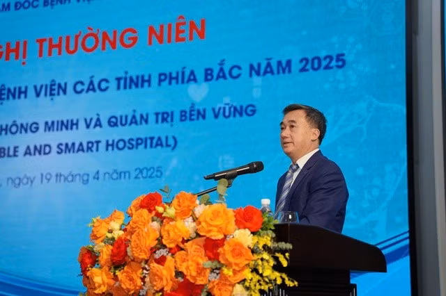 Thứ trưởng Bộ Y tế Trần Văn Thuấn cho biết các bệnh viện đang nỗ lực nâng cao chất lượng khám chữa bệnh.