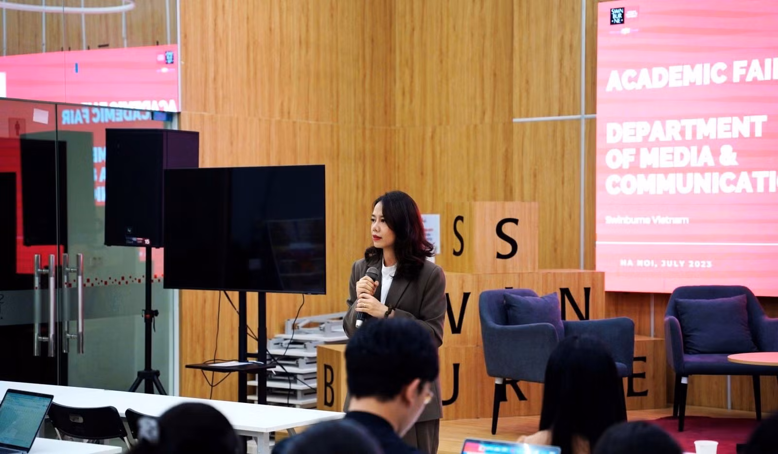 TS. Ngô Bích Ngọc, Trưởng Khoa Truyền thông Đa phương tiện của chương trình Swinburne University of Technology ở Việt Nam.