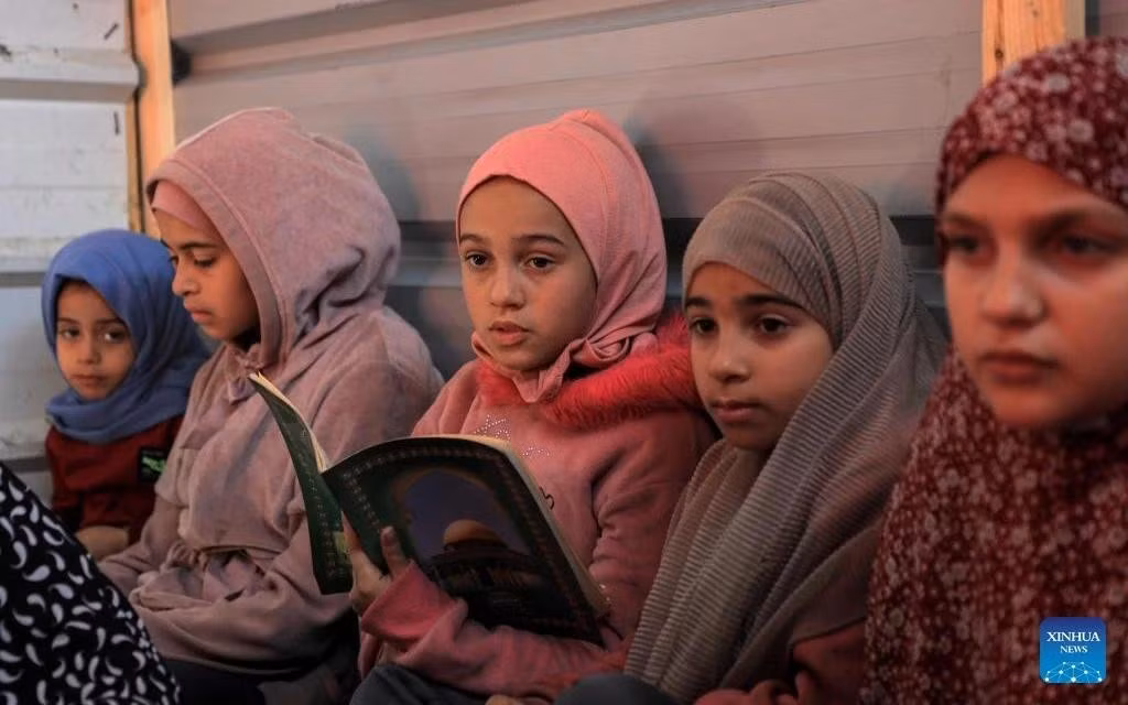 Trẻ em Gaza.