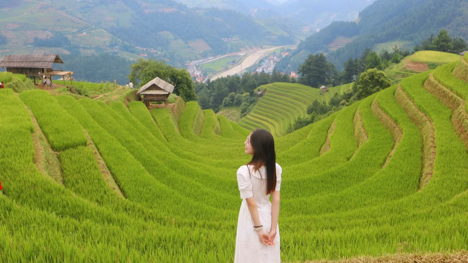 Vẻ đẹp Mù Cang Chải tựa như bức tranh hiện ra trước mắt du khách.