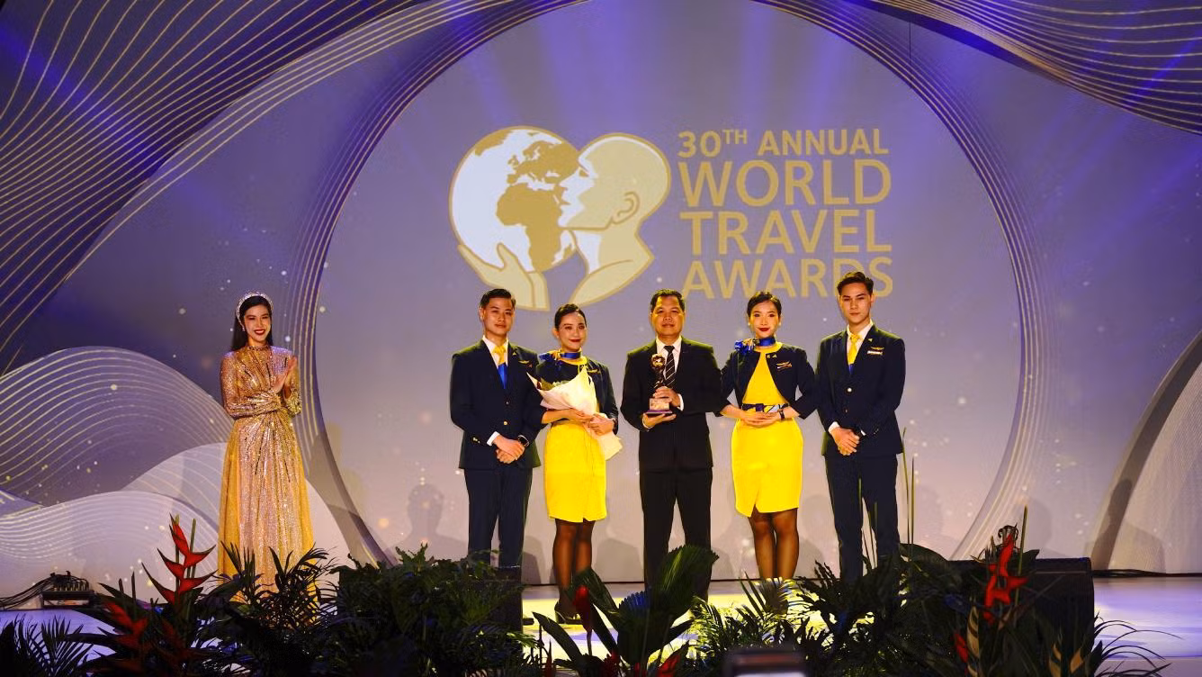 World Travel Awards là giải thưởng được tổ chức thường niên nhằm vinh danh những những nhà cung cấp dịch vụ tốt nhất trong mọi lĩnh vực của ngành công nghiệp du lịch. Những năm qua, có không ít doanh nghiệp Việt Nam đạt giải thưởng này.