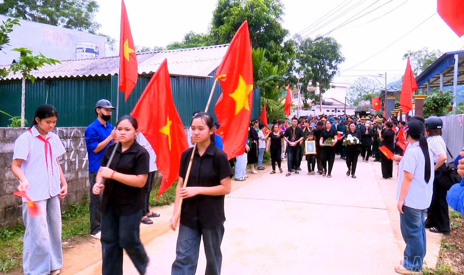 baolaocai-br_hai-cot00-00-34-20still001.jpg