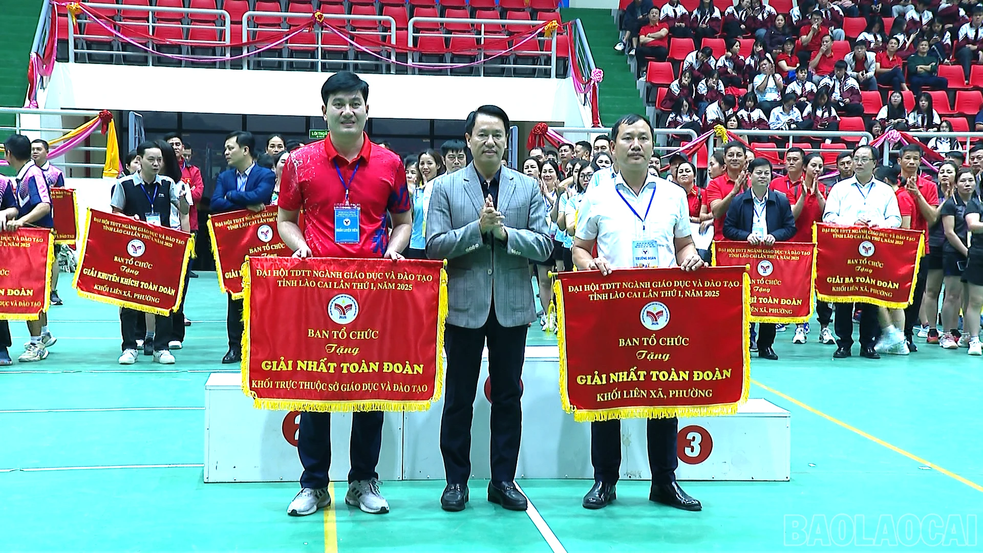 baolaocai-br_giai-nhat-toan-doan.png
