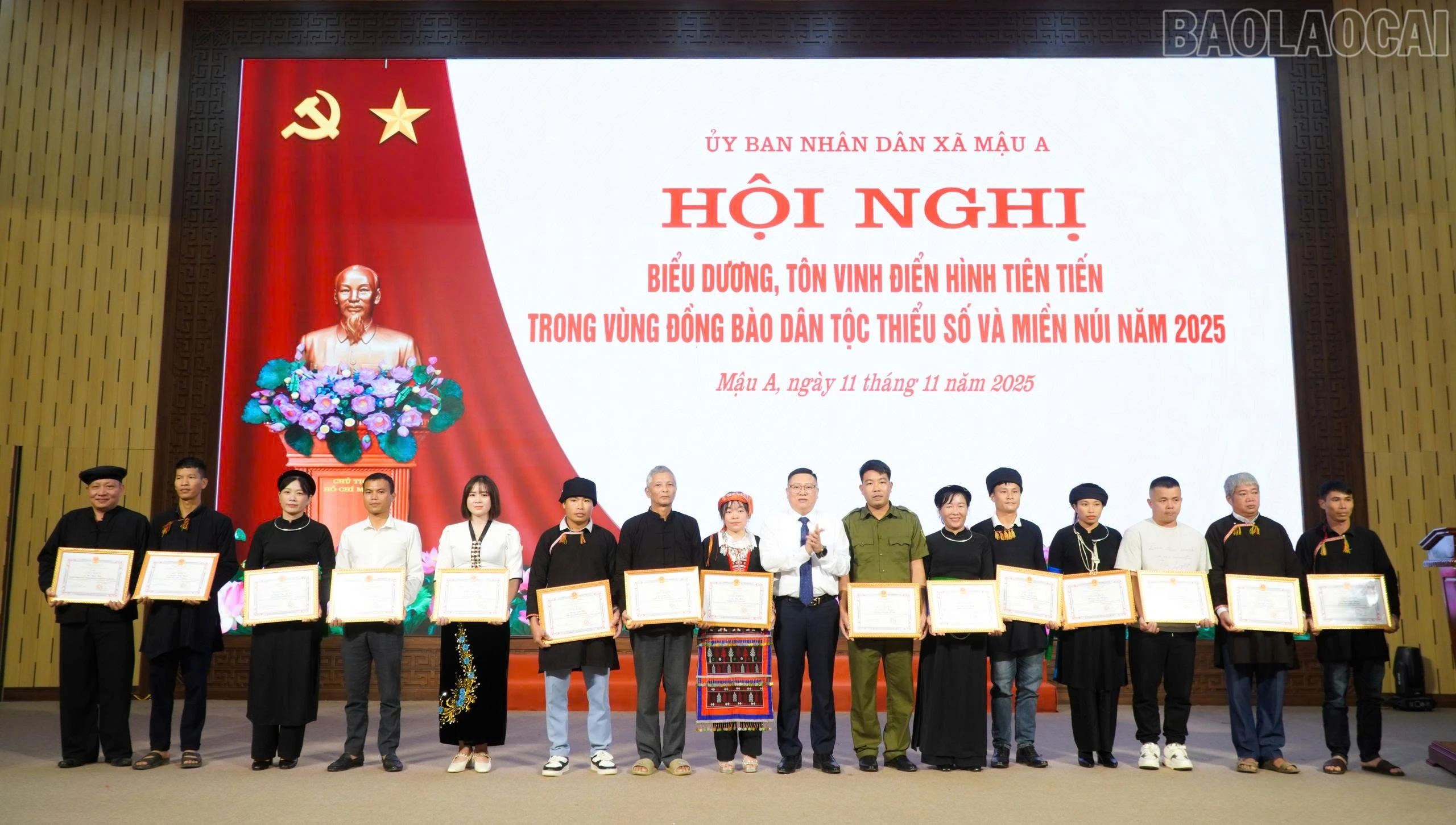baolaocai-tr_khen-thuong-cac-ca-nhan.jpg