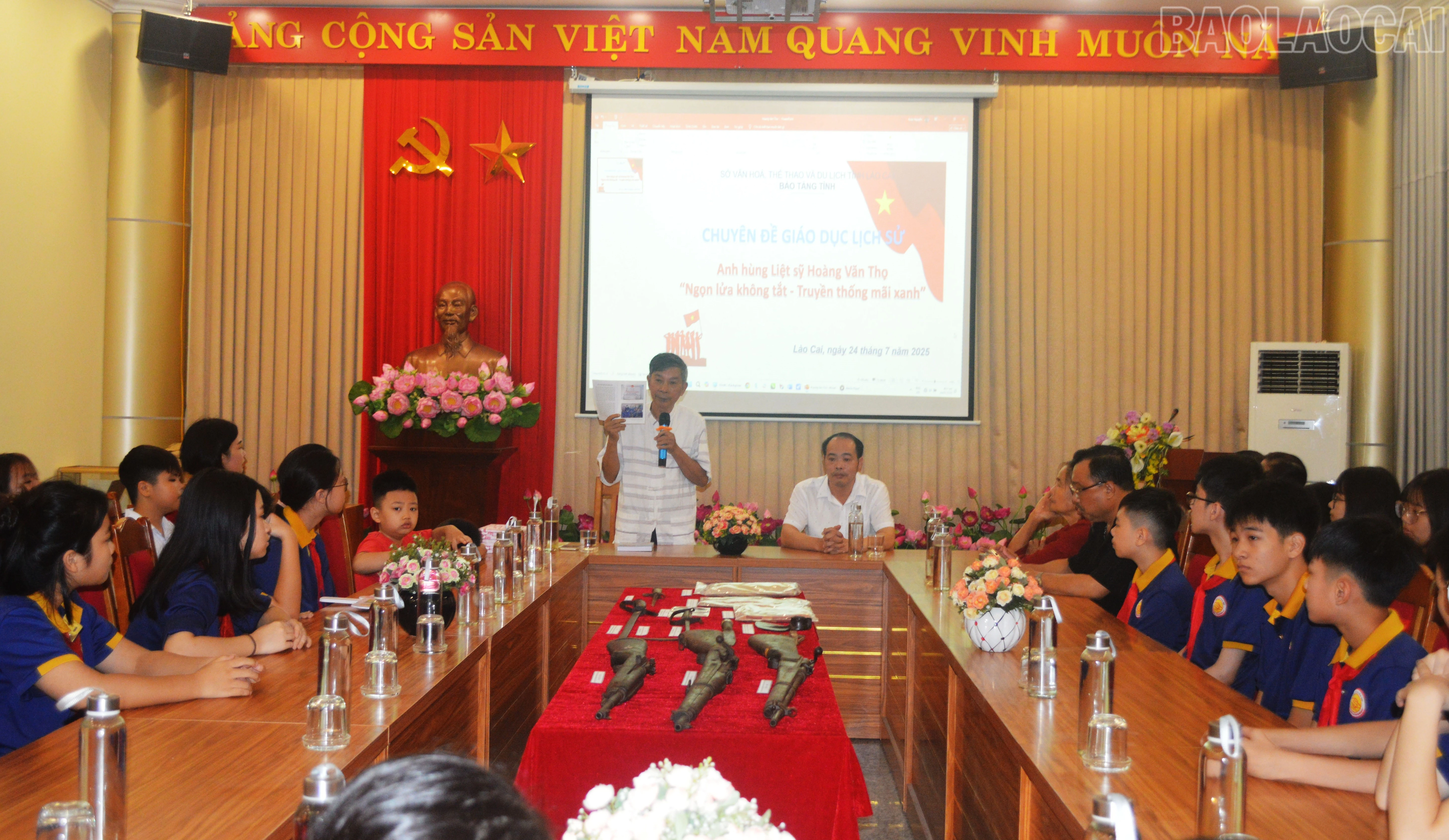 baolaocai-tr_nhavanhalamky-123.jpg