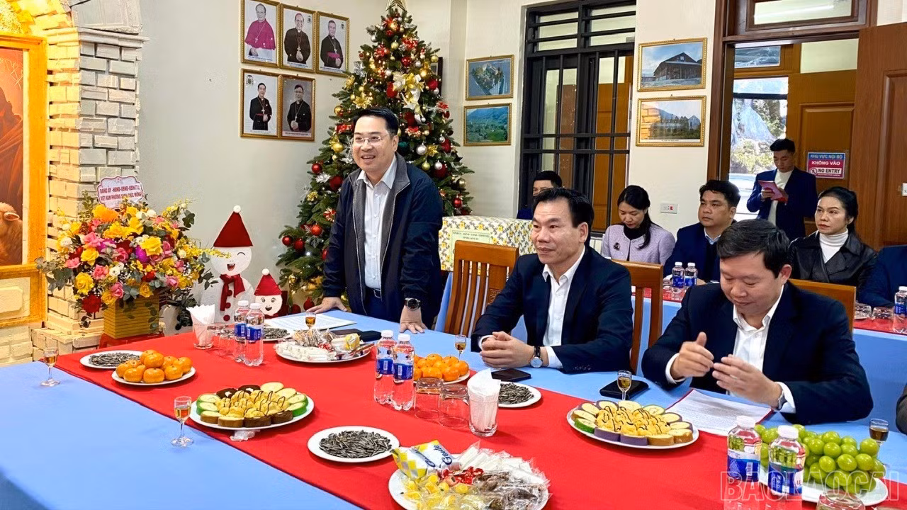 baolaocai-br_z7353384418935-5eb63467497ba81c90159382dfdfe882-4552.jpg